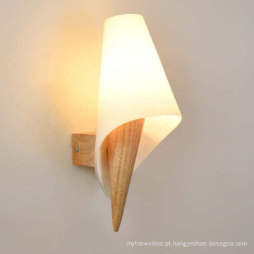 Fabricantes de iluminação de decoração para casa de estilo escandinavo, lâmpada de parede com base de madeira em forma de vidro
